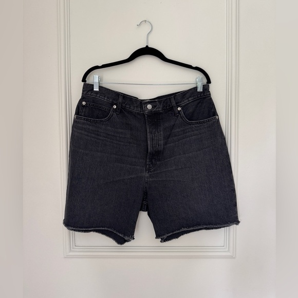 Everlane Rigid High Way Short - Picture 2 of 4